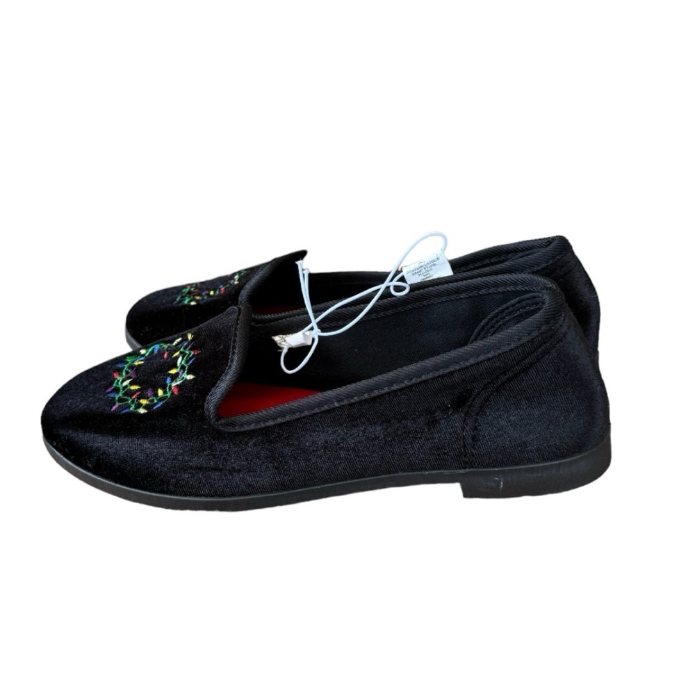 Crochet New Womens Black Christmas Wreath Slip On Flats Casual Comfort Size 6 - Picture 3 of 7